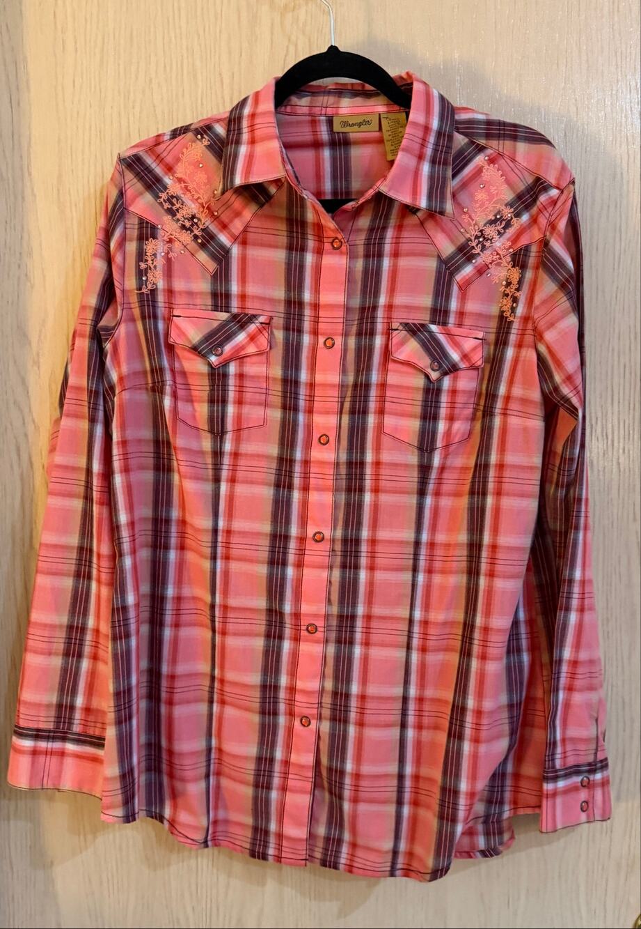 Wrangler Pink Plaid Embroidered Western Pearl Snap Shirt Women’s Large